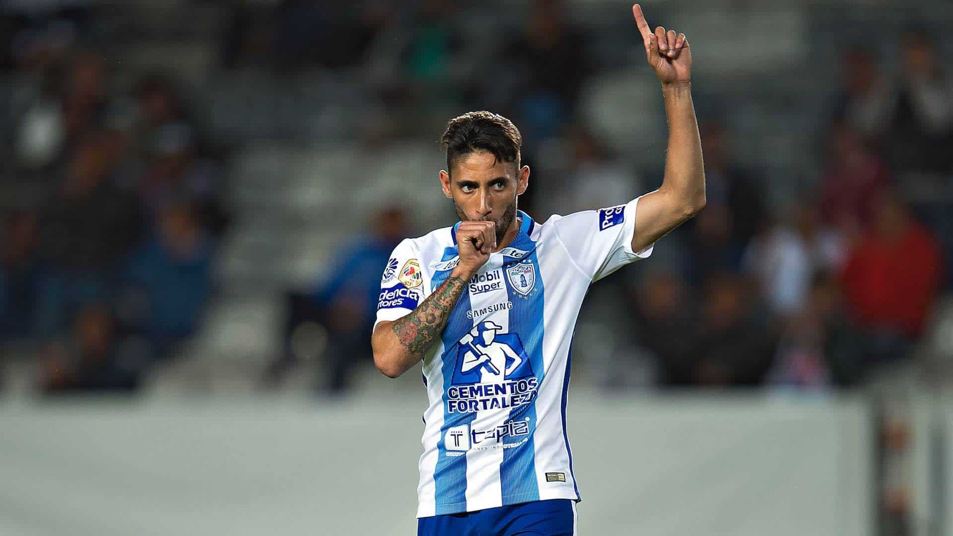 Jonathan Urretaviscaya Wallpaper